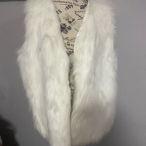 Time and Tru Cream Faux Fur Vest